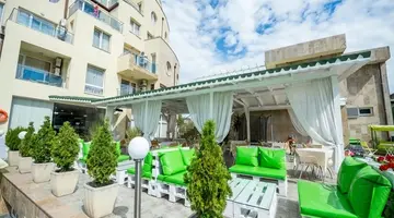 Vechna-R Aparthotel
