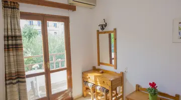 Velissarios Hotel