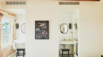 Venice V Hotel