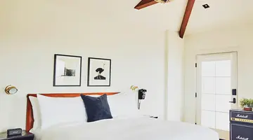 Venice V Hotel