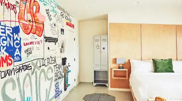 Venice V Hotel