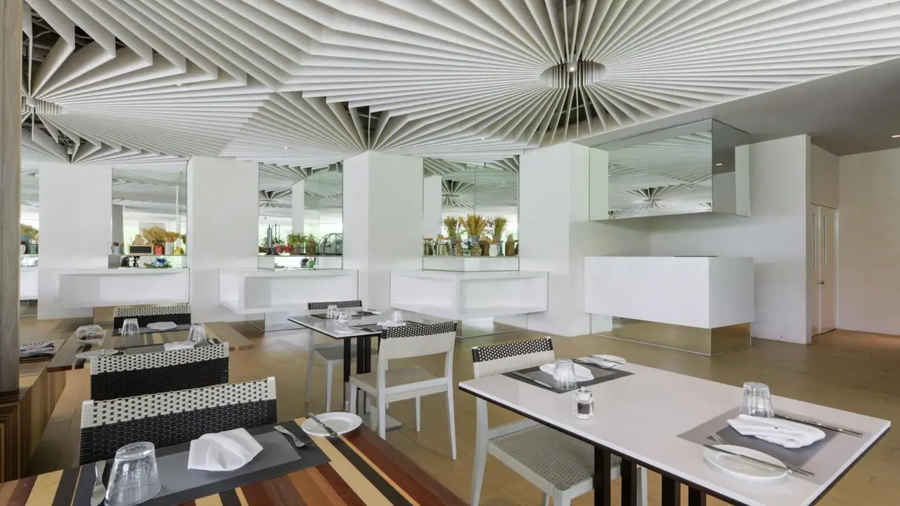 VERANDA RESORT PATTAYA NA JOMTIEN MGALLERY