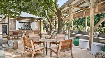 VERANDA TAMARIN HOTEL