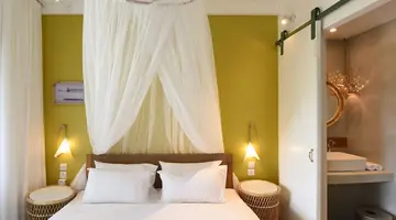 VERANDA TAMARIN HOTEL