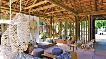VERANDA TAMARIN HOTEL