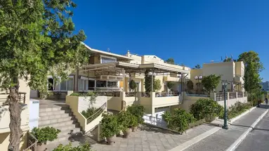 Veronica Apartments