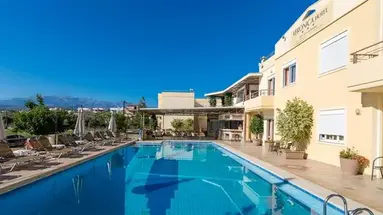 Veronica Apartments