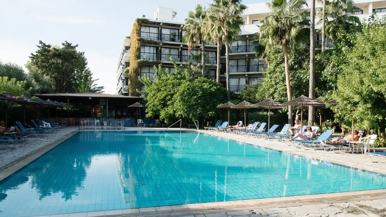 Veronica Hotel