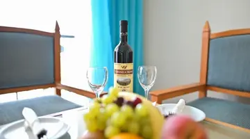 Veronica Hotel