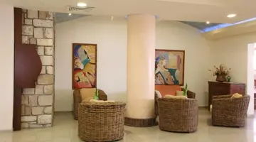 Veronica Hotel