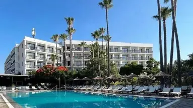 Veronica Hotel