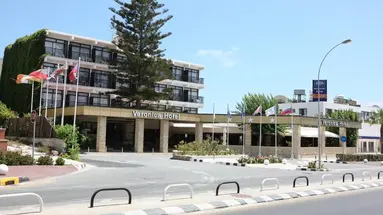 Veronica Hotel
