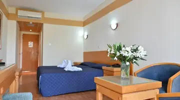 Veronica Hotel