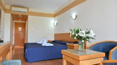Veronica Hotel