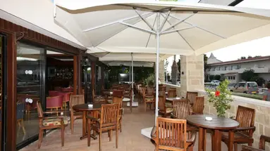 Veronica Hotel
