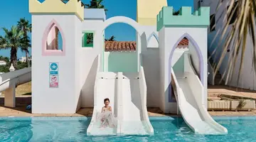 Vibra Blanc Cottage