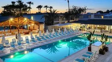 Vibra Cala Tarida Hotel