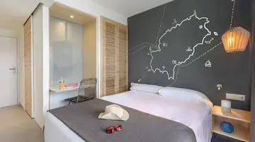 Vibra Cala Tarida Hotel