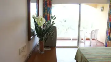 Vibra Cala Tarida Hotel
