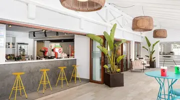 Vibra Cala Tarida Hotel