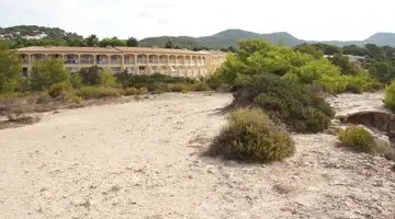 Vibra Cala Tarida Hotel