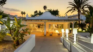 Vibra Cala Tarida Hotel
