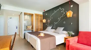Vibra Cala Tarida Hotel