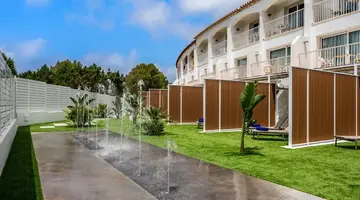 Vibra Cala Tarida Hotel
