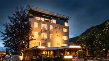 Victoria - Alpine Boutiqu