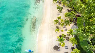 Victoria Beachcomber Resort & Spa 4