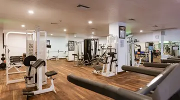 Victoria Beachcomber Resort & Spa 4