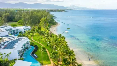 Victoria Beachcomber Resort & Spa 4
