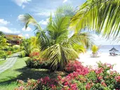 VICTORIA BEACHCOMBER RESORT & SPA
