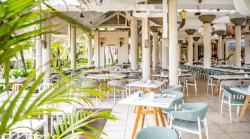 Victoria Beachcomber Resort & SPA