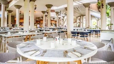 Victoria Beachcomber Resort & SPA