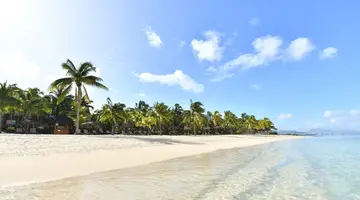 VICTORIA BEACHCOMBER RESORT & SPA