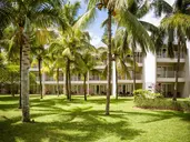VICTORIA BEACHCOMBER RESORT & SPA