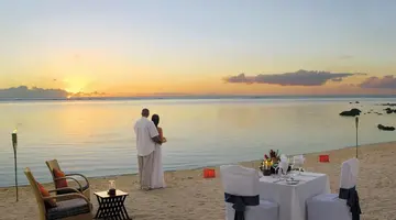VICTORIA BEACHCOMBER RESORT & SPA