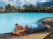 VICTORIA BEACHCOMBER RESORT & SPA