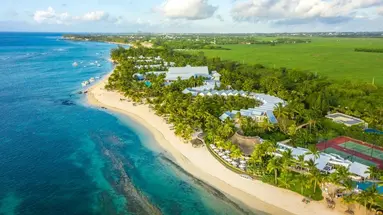 Victoria Beachcomber Resort & SPA