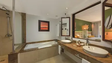 Victoria Beachcomber Resort & SPA