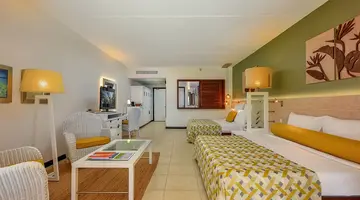 VICTORIA BEACHCOMBER RESORT & SPA