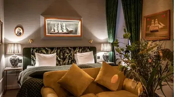 Victory Hotel