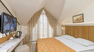 VICTORY RESORT HOTEL