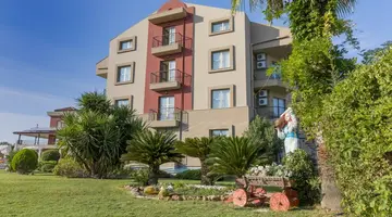 VICTORY RESORT HOTEL