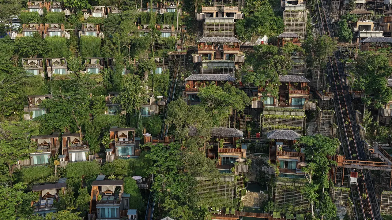 VIGNETTE COLLECTION DINSO RESORT & VILLAS PHUKET