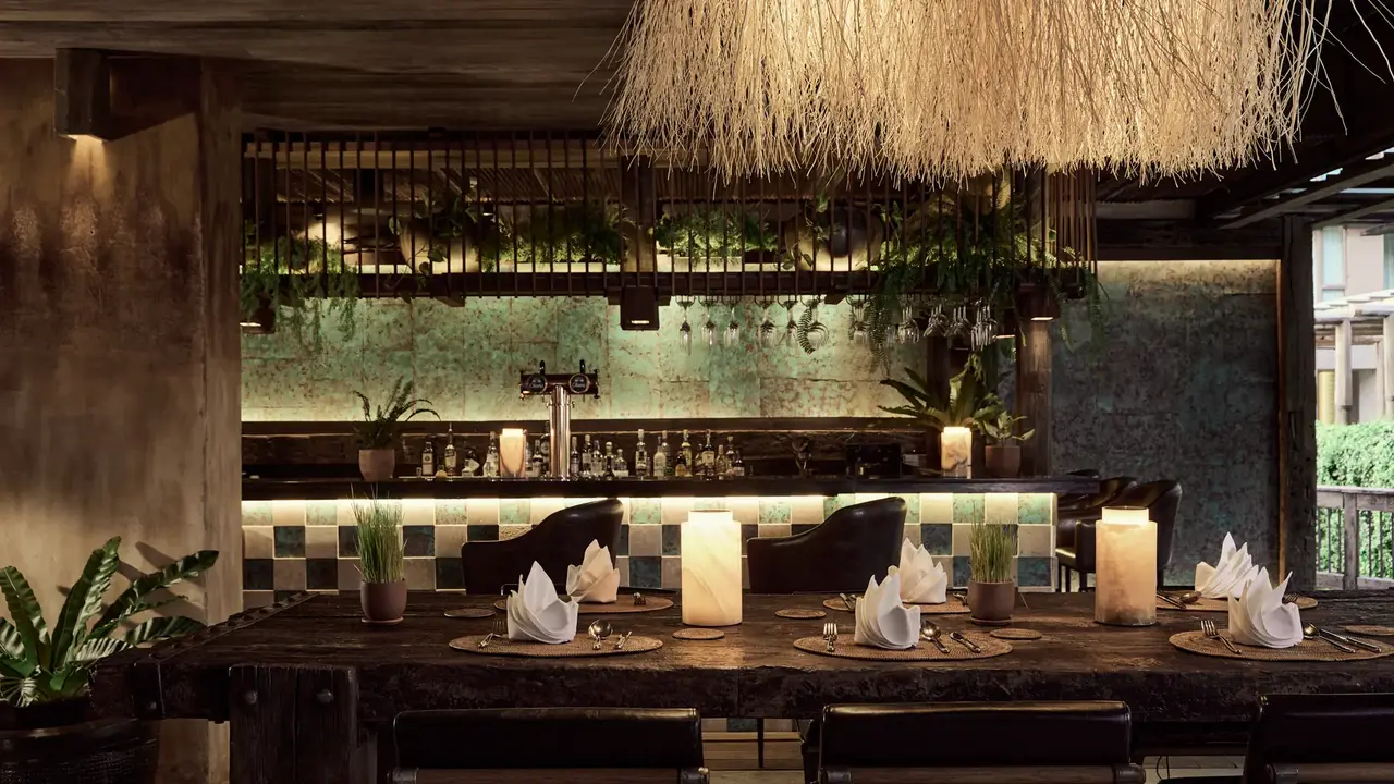 VIGNETTE COLLECTION DINSO RESORT & VILLAS PHUKET