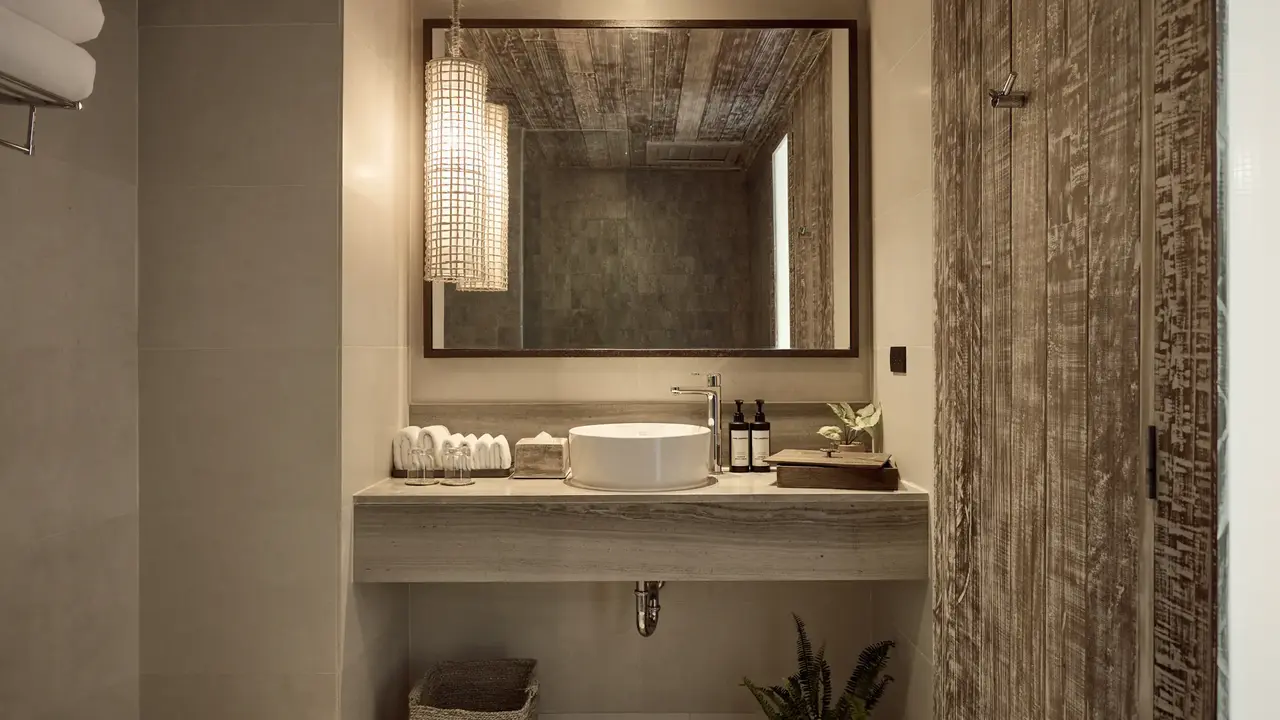 VIGNETTE COLLECTION DINSO RESORT & VILLAS PHUKET