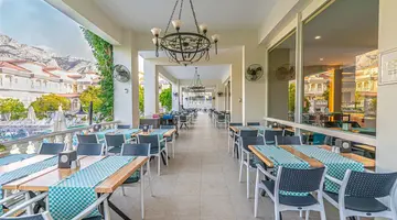 Viking Garden Hotel & Spa