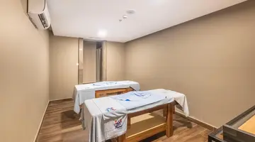 Viking Park Hotel & Spa